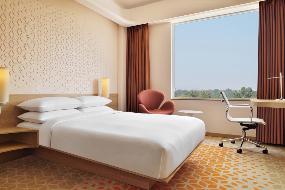 Fairfield By Marriott Chennai Mahindra World City 11/32