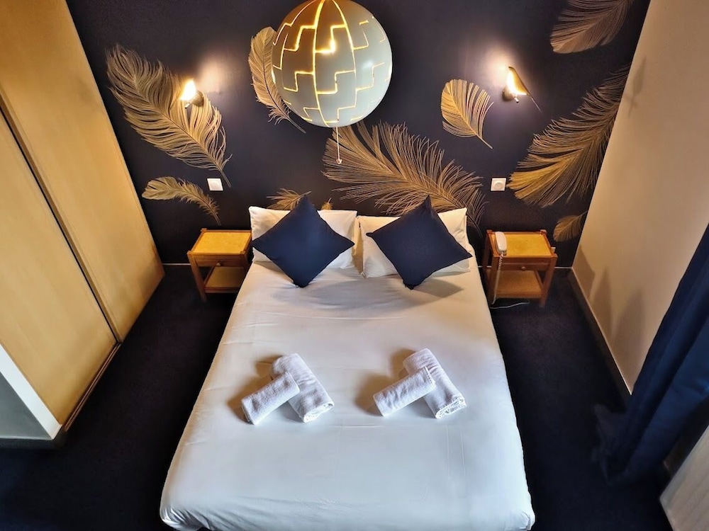 HOTEL LE PRIEURE 7/20