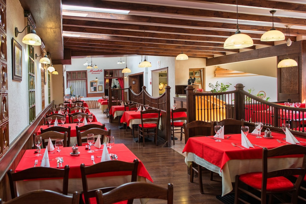 Hotel Piroska Buk 39/50