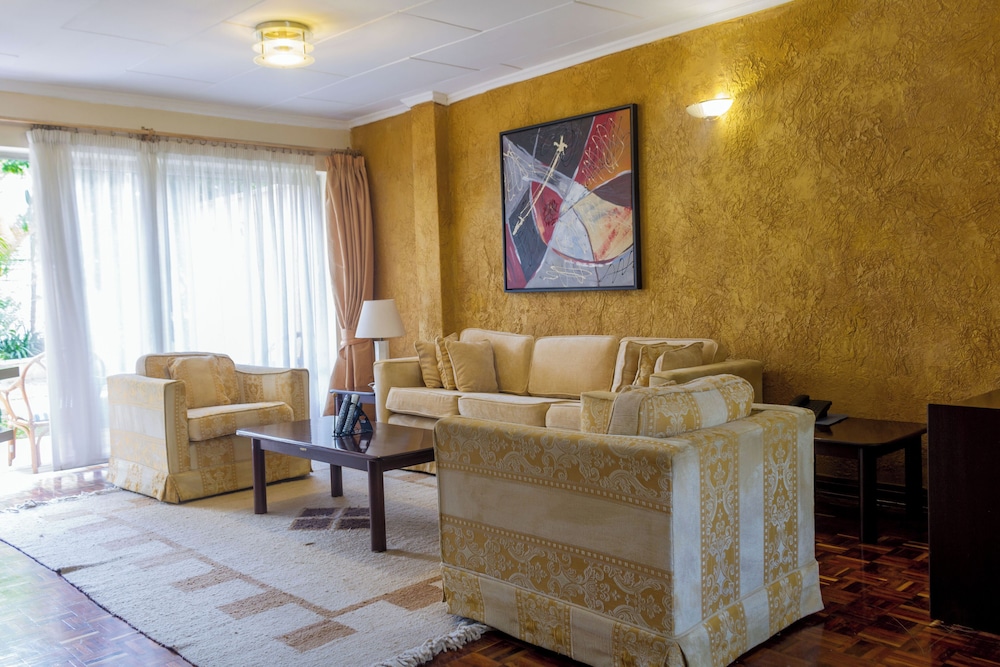 Mimosa Court Apartments 33/50
