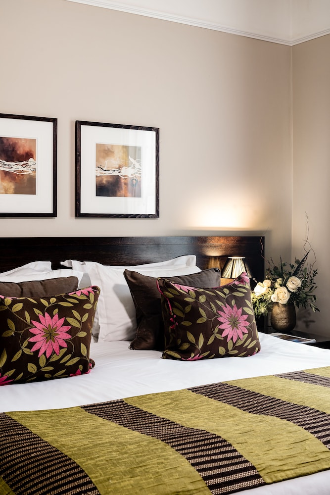 Forest Lodge Hotel, BW Signature Collection 25/40