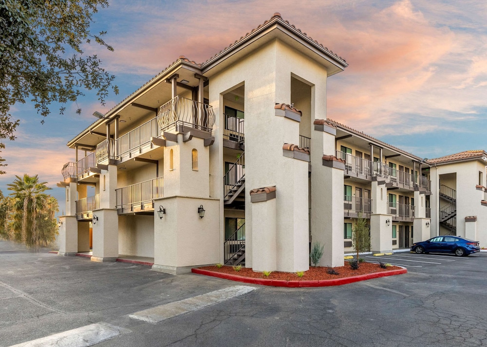 Hillstone Inn Tulare, Ascend Hotel Collection 54/59