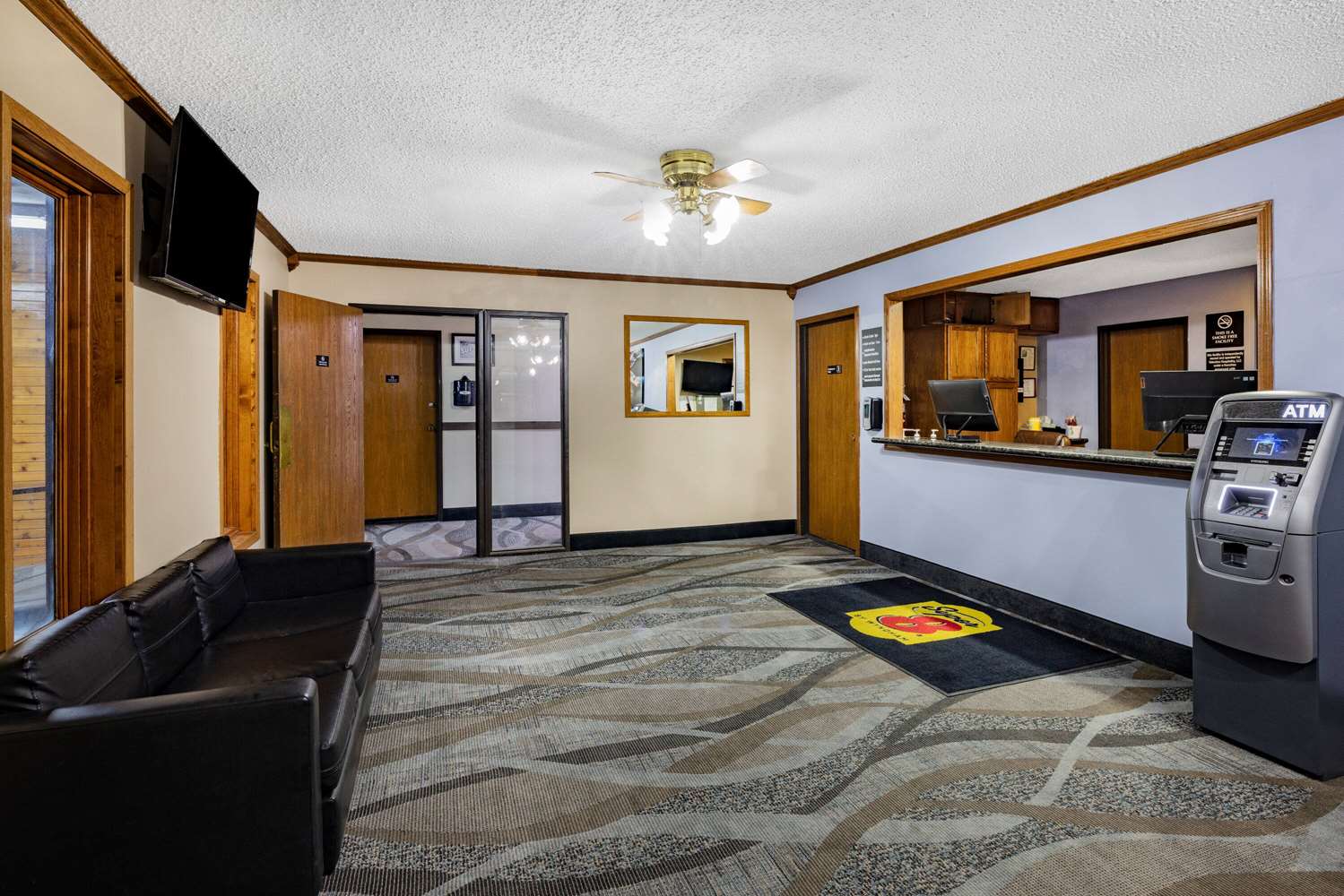 Super 8 by Wyndham Valentine NE 6/63