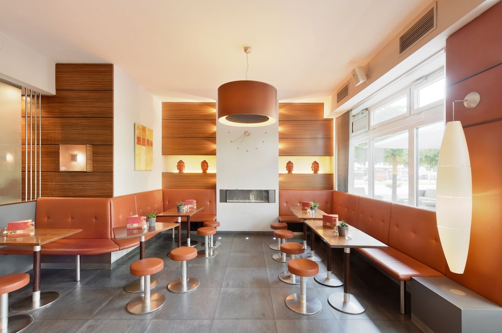 Hotel Santis 39/52