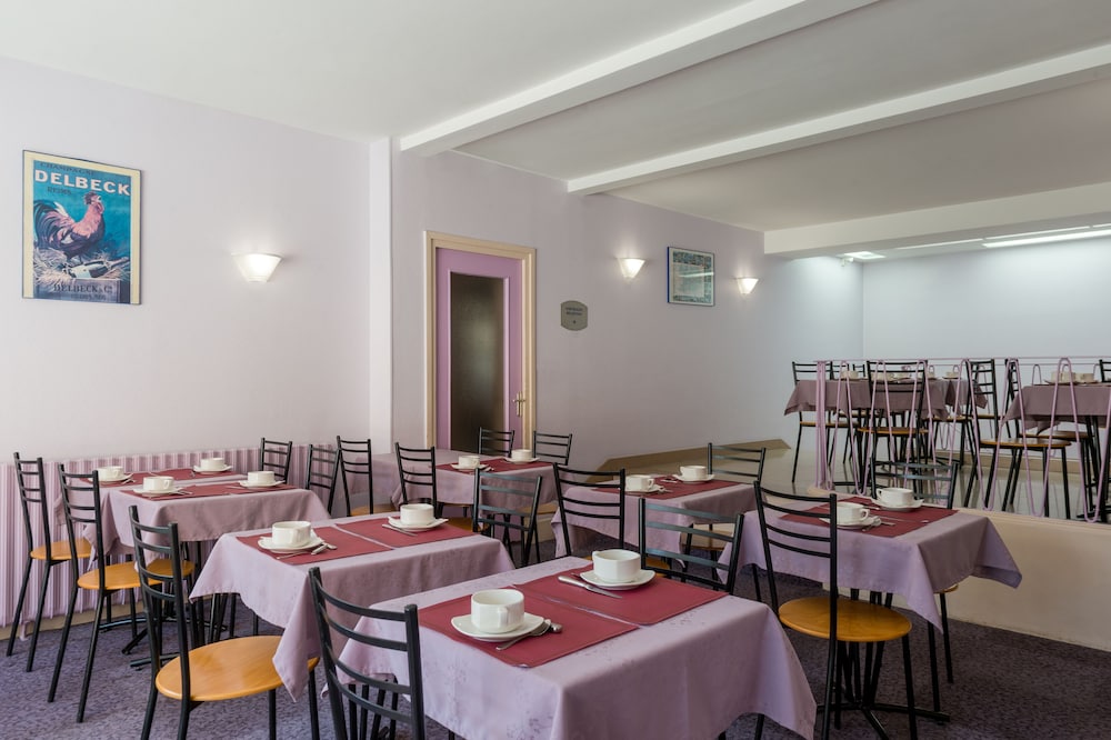Hotel the Originals Lisieux Cathedrale 20/33