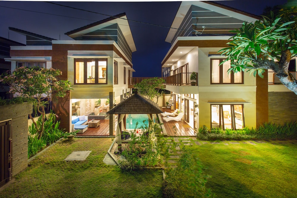 Villa Club Corner Residence by Nagisa Bali 27/34