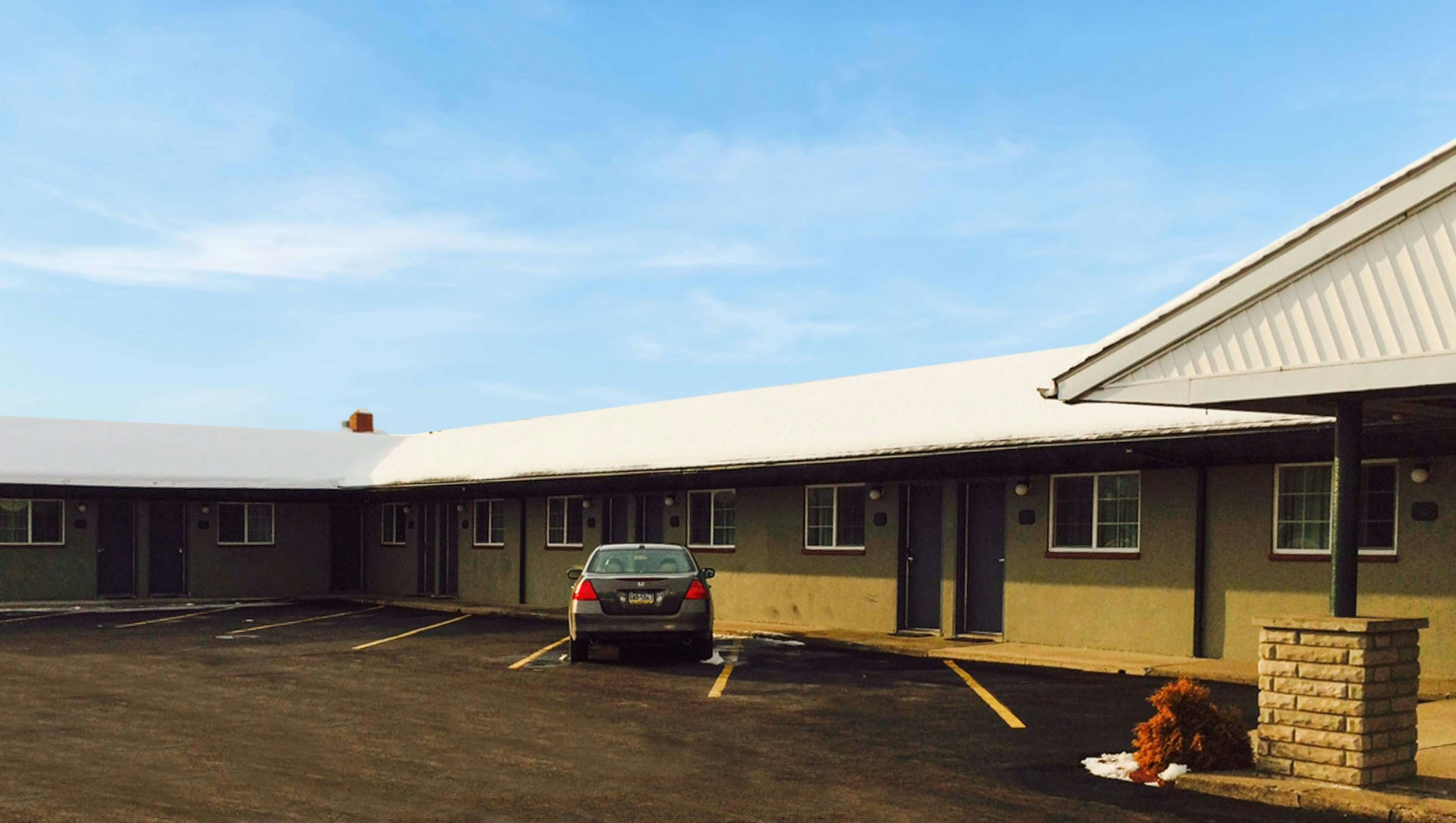 Relax Inn Bloomsburg 31/33