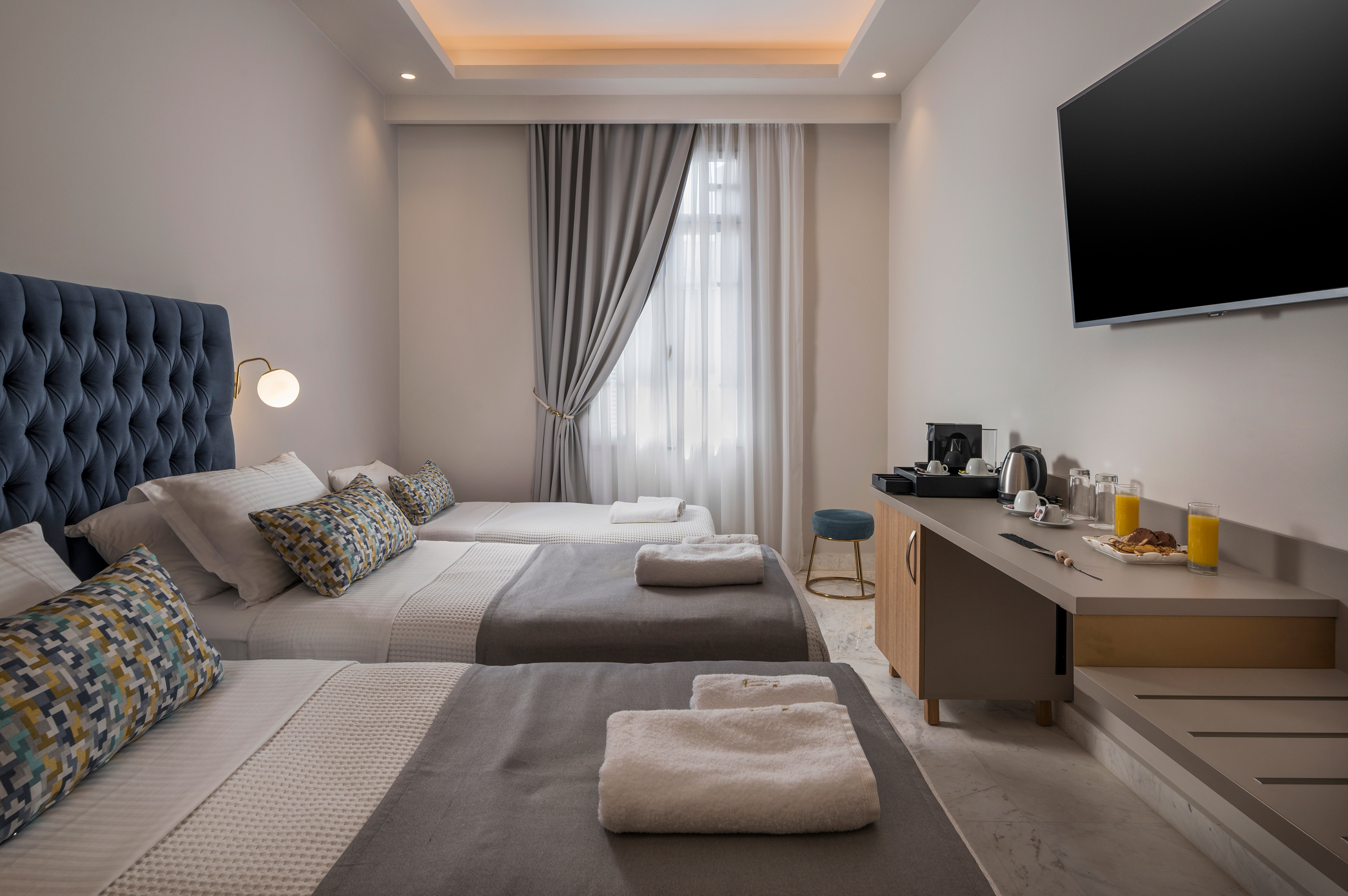 Deluxe, Triple, Twin Beds, City View