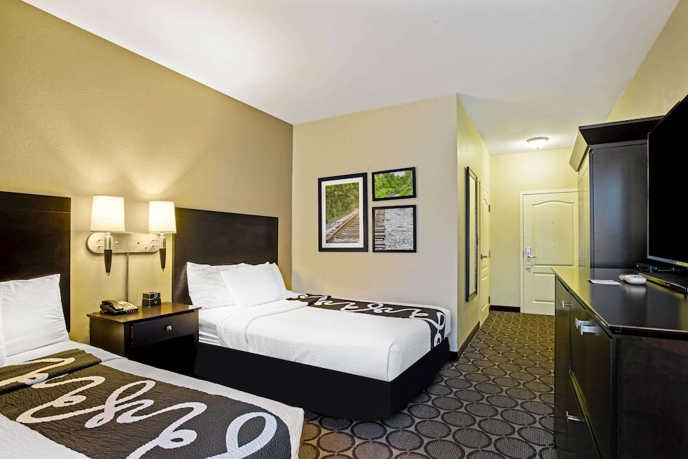 La Quinta Inn & Suites by Wyndham Lexington South / Hamburg 17/40