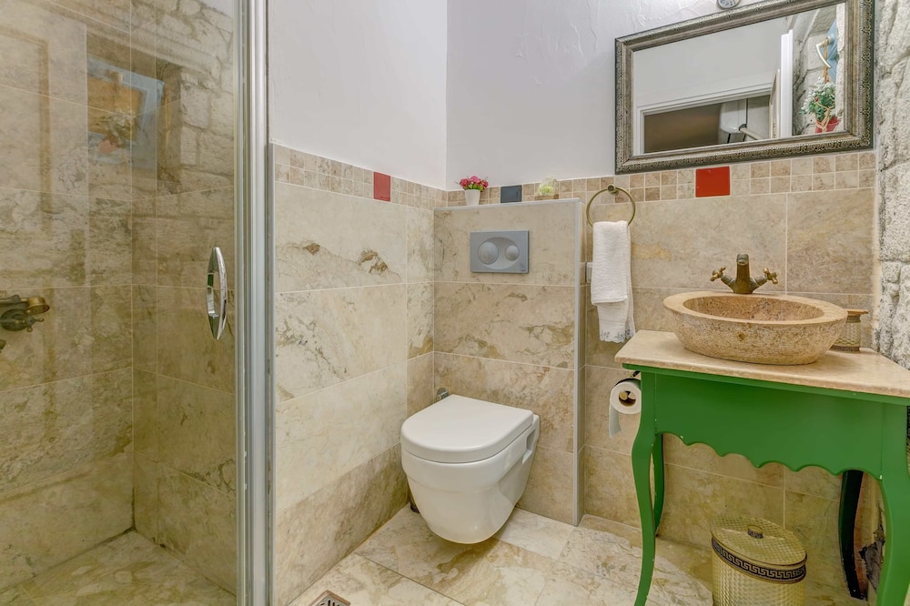 Villa Fora Hotel 45/48