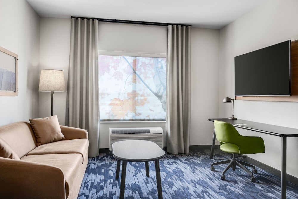 Fairfield Inn & Suites by Marriott Cape Girardeau 10/18