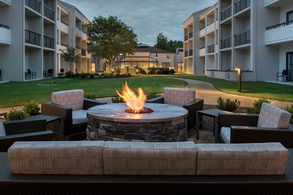 Courtyard By Marriott Annapolis 22/26