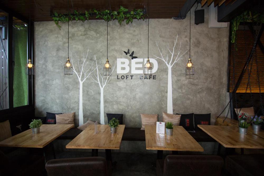 Bed Loft Cafe 52/63