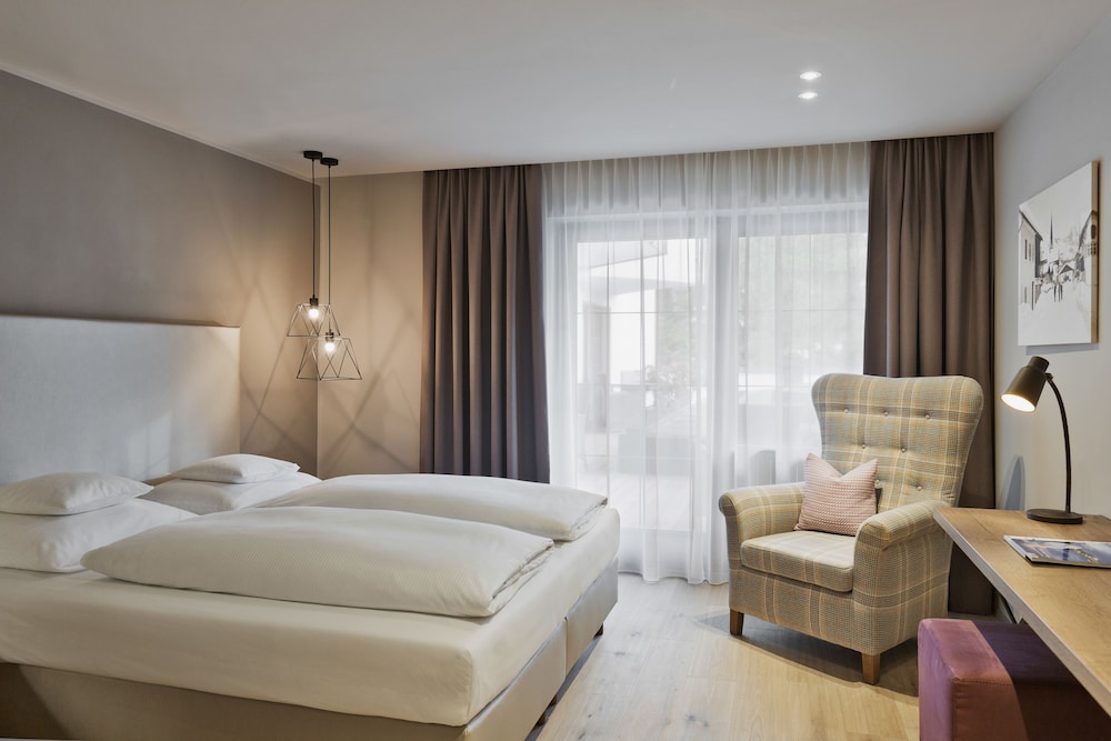 STANDARD, DOUBLE BED, BALCONY