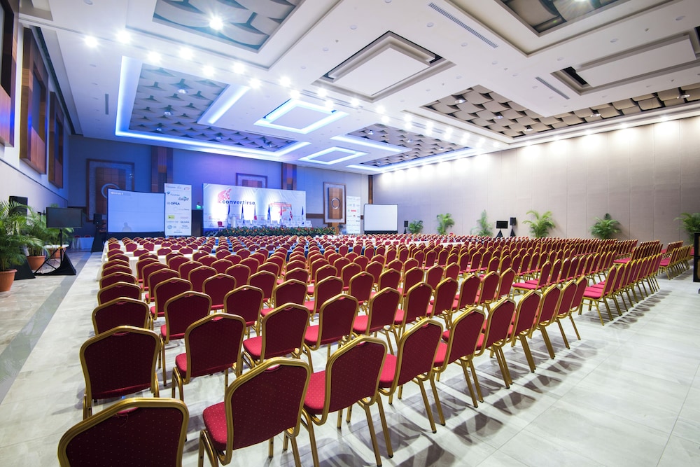 Copantl Convention Center 38/50