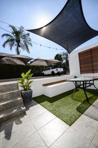 The Royal Bryanston 26/33
