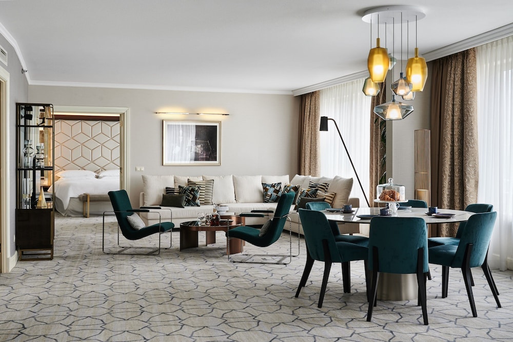 Sheraton Grand Warsaw 40/67