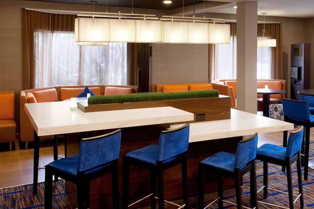 Sonesta Select San Francisco Airport Oyster Point Waterfront 61/67