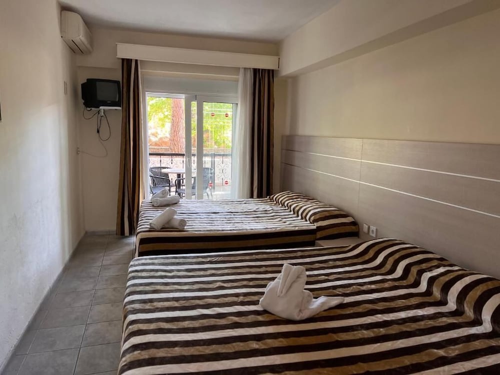 Hanioti Grand Victoria 24/50