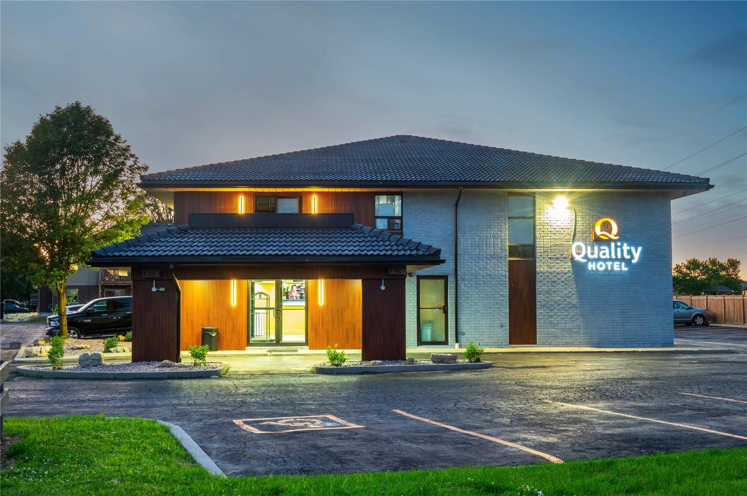 Quality Inn Chatham, ON 4/27