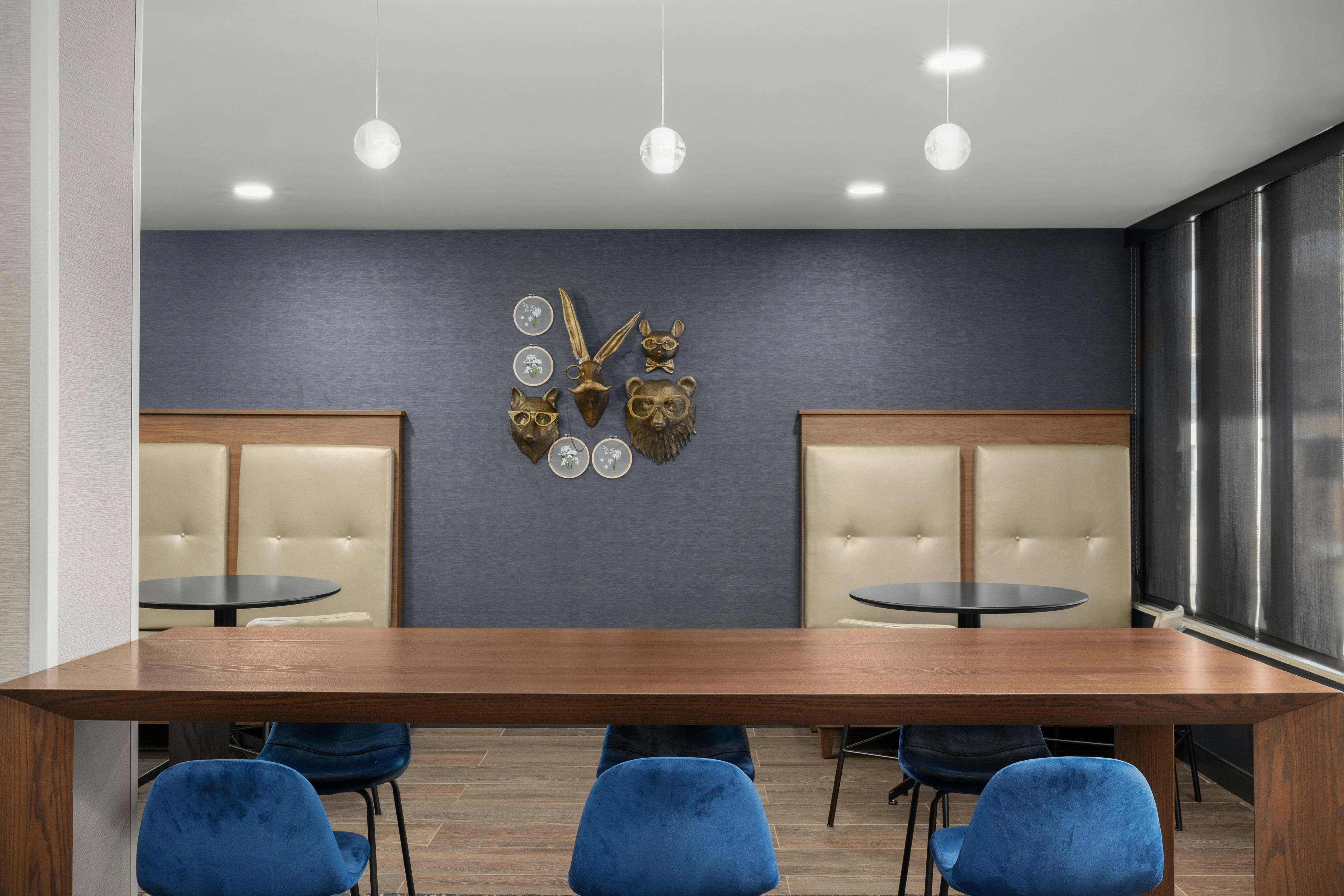 Hotel Westport Kansas City, Tapestry Collection by Hilton 5/19