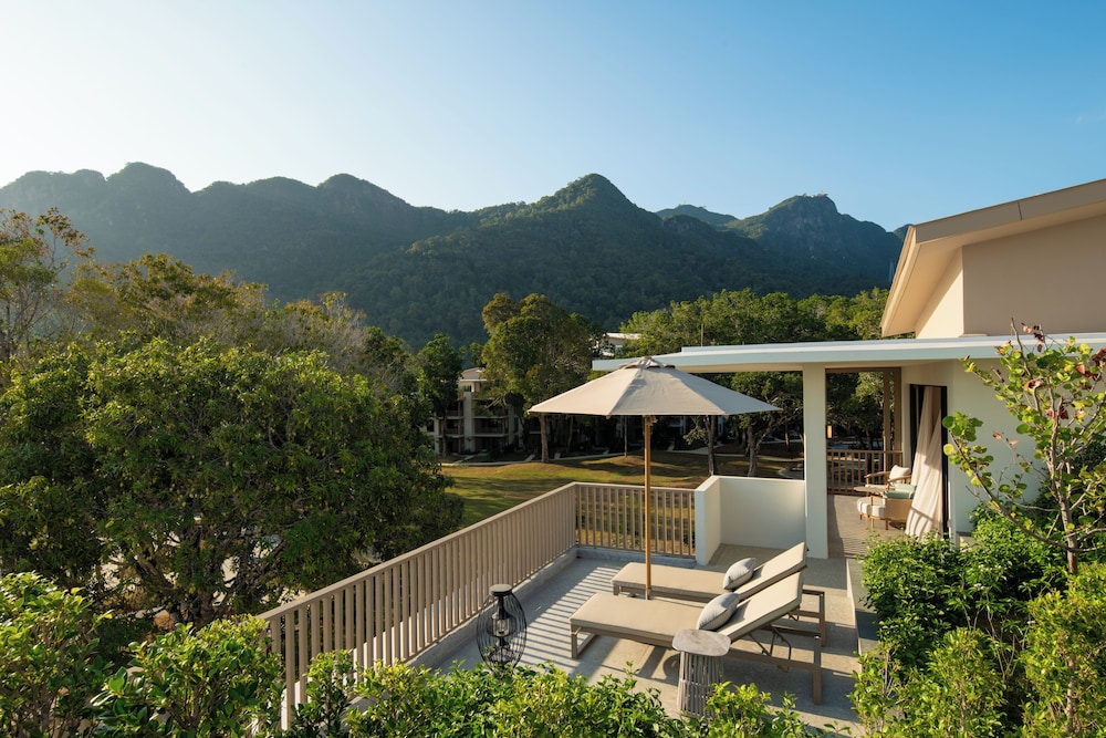 Hilton Burau Bay Langkawi Resort 1/59