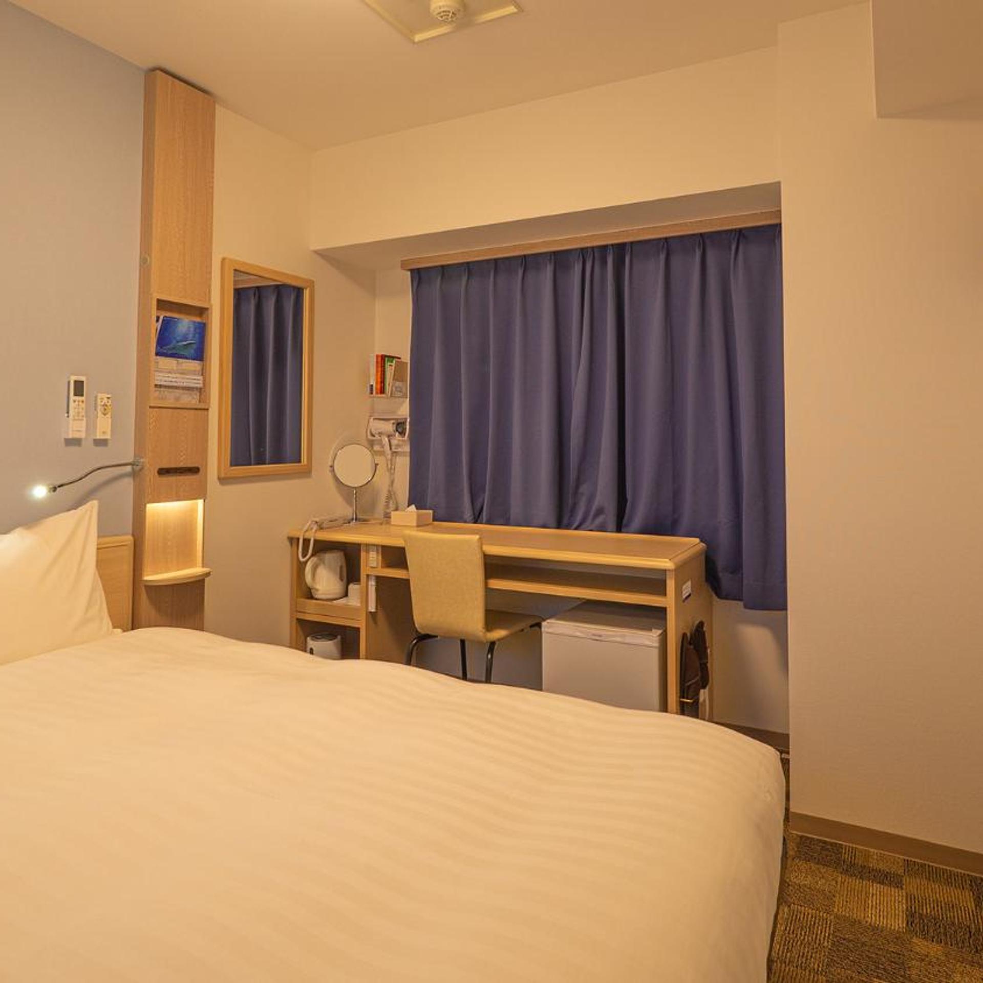 Room, Double Bed