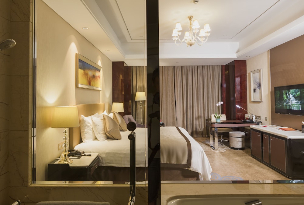 Dongwu New Century Grand Hotel Huzhou 13/31