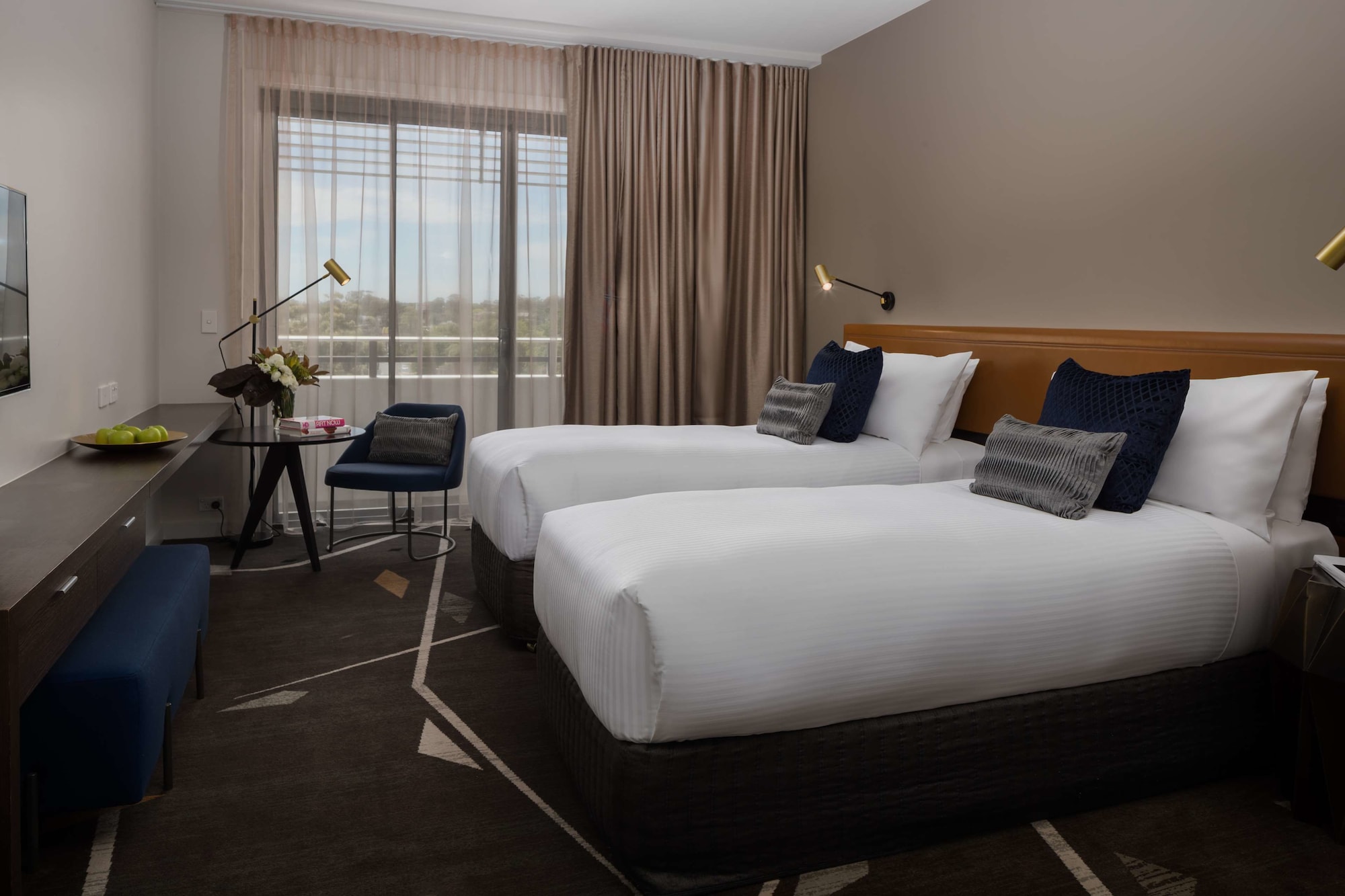 Executive, Twin Beds