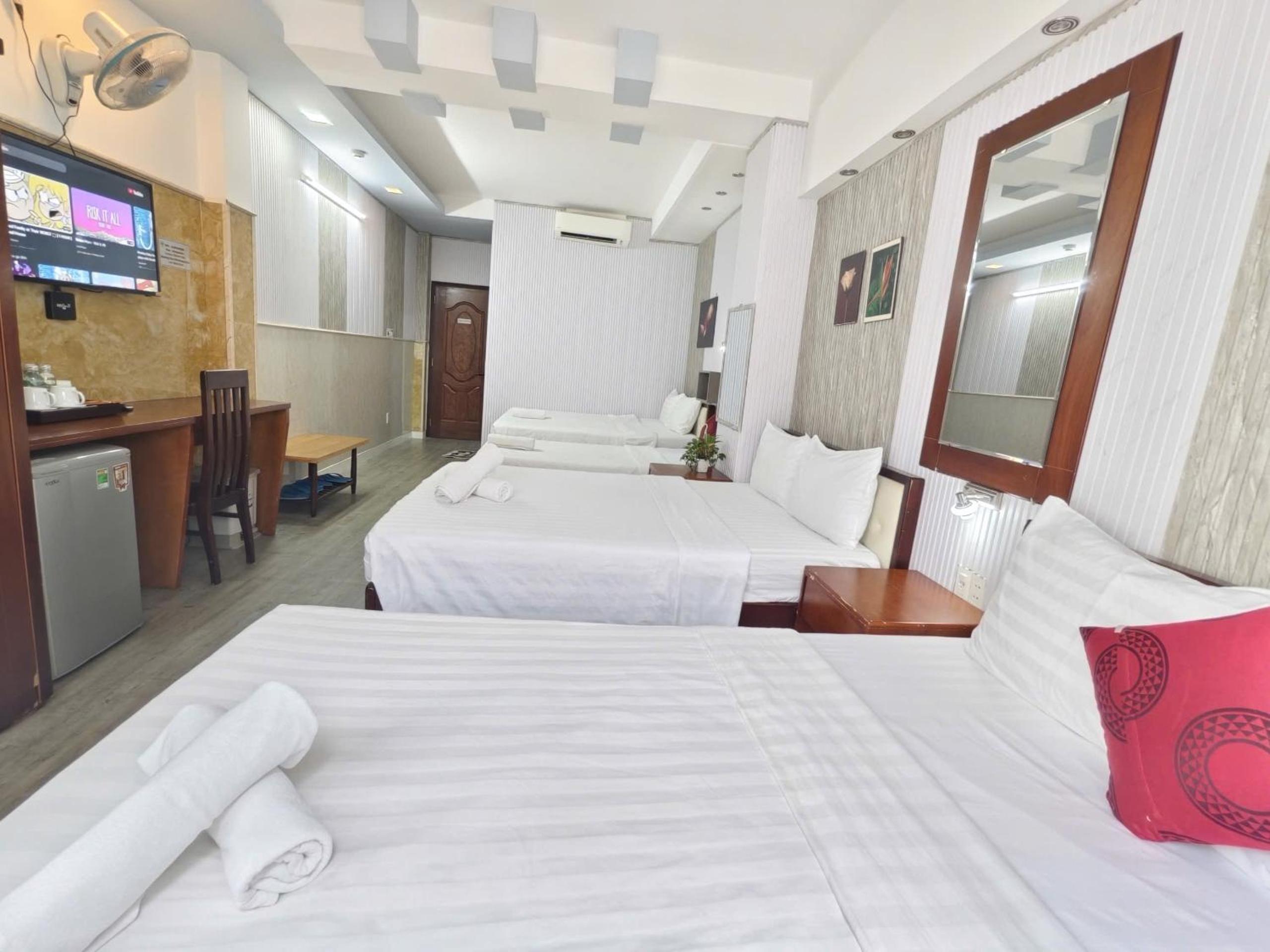 Superior, Family, Twin Beds, 2 Queen Beds, Ailen Garden Hotel 3/10