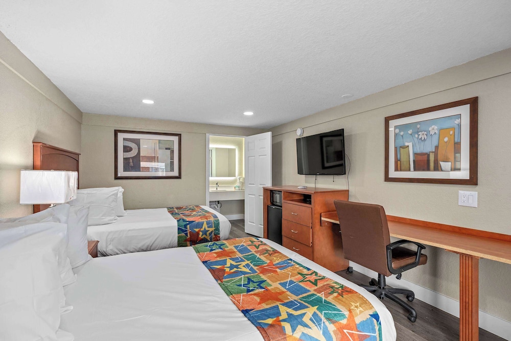 Travelodge by Wyndham Kissimmee/Orlando 22/46