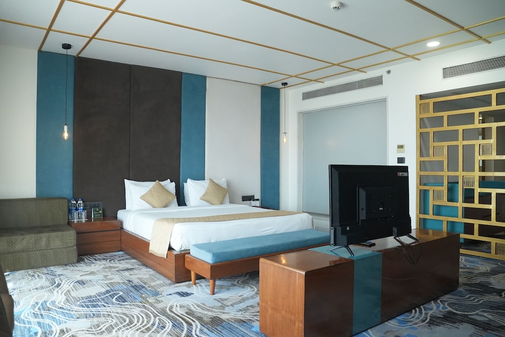 Junior Suite, Queen Bed, Devka Beach Resort 4/10