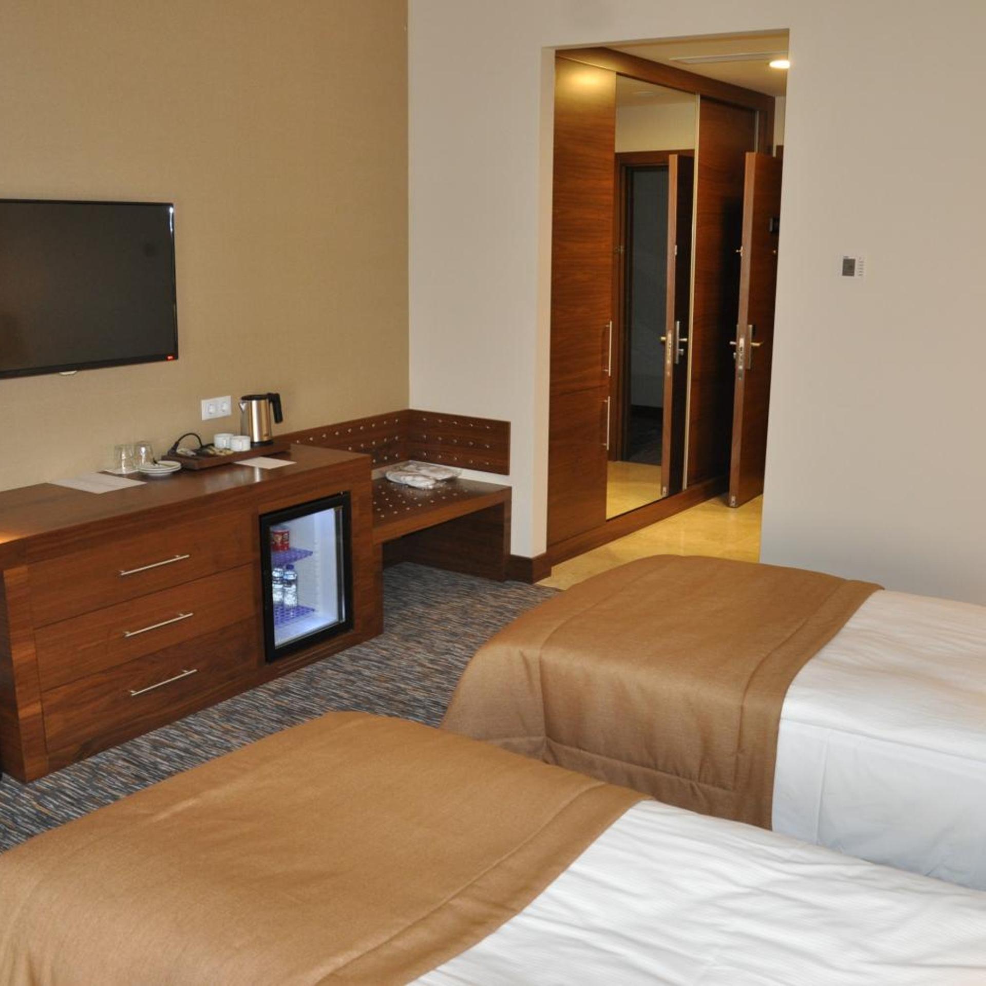 Kurmick Maysan Hotel 55/66