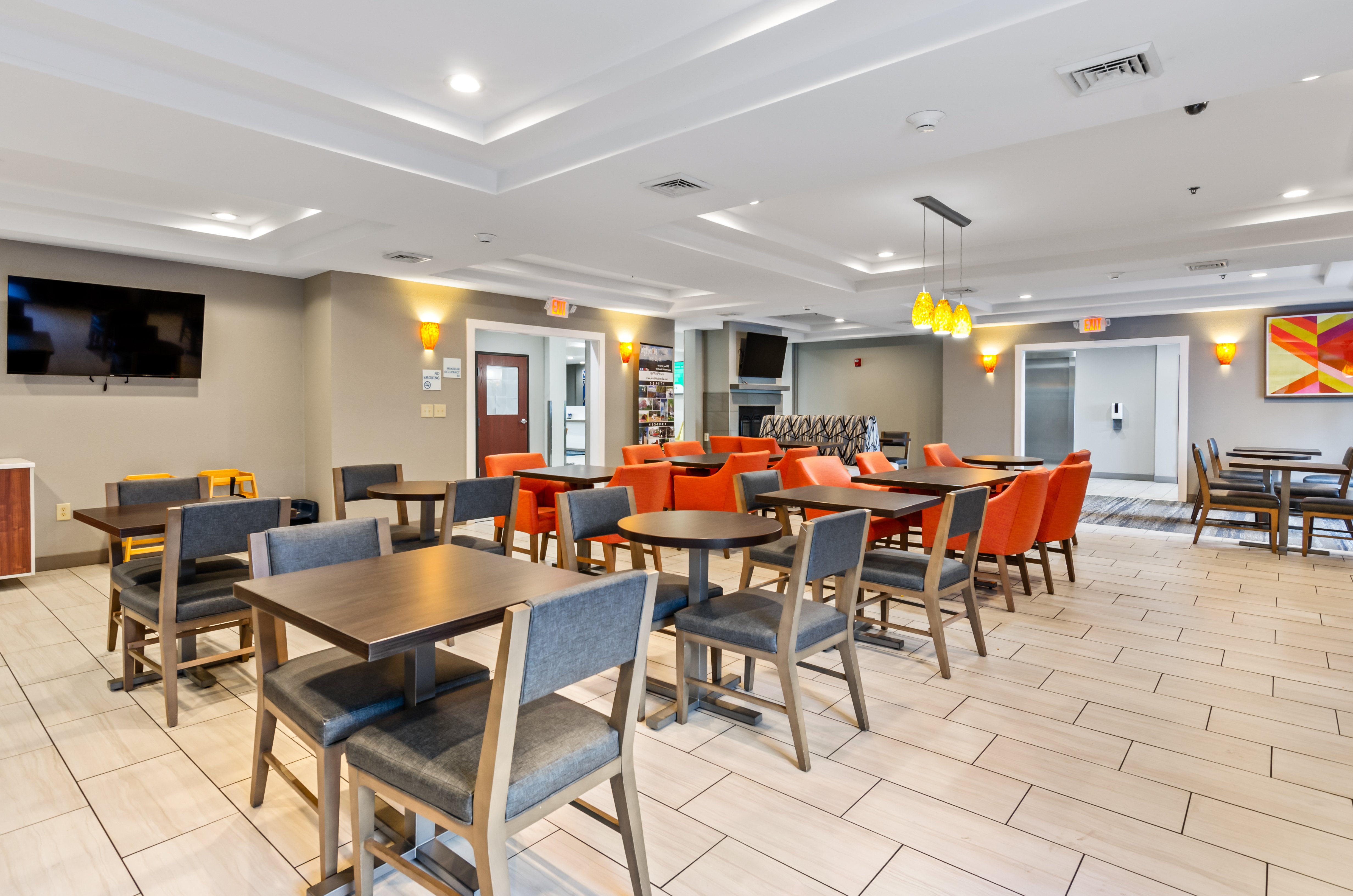 Holiday Inn Express Hotel And Suites Wytheville 47/74