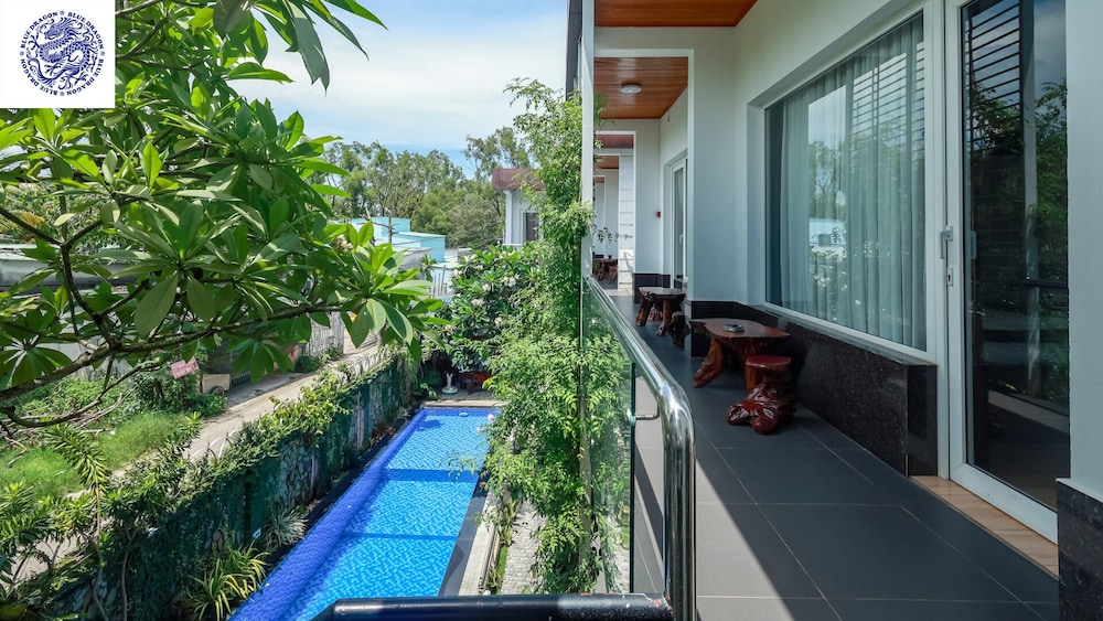 Blue Dragon Hotel 7/47