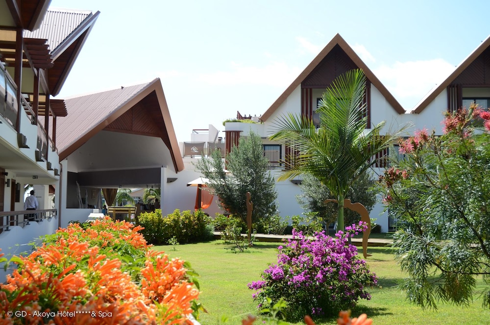 Akoya Hotel and Spa 67/68