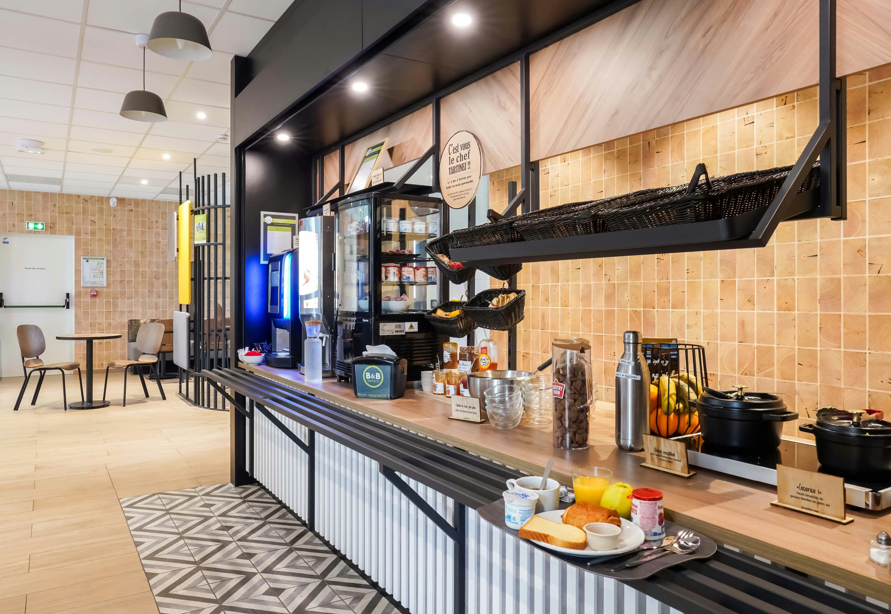 B&B HOTEL Paris Porte d Orleans 41/49