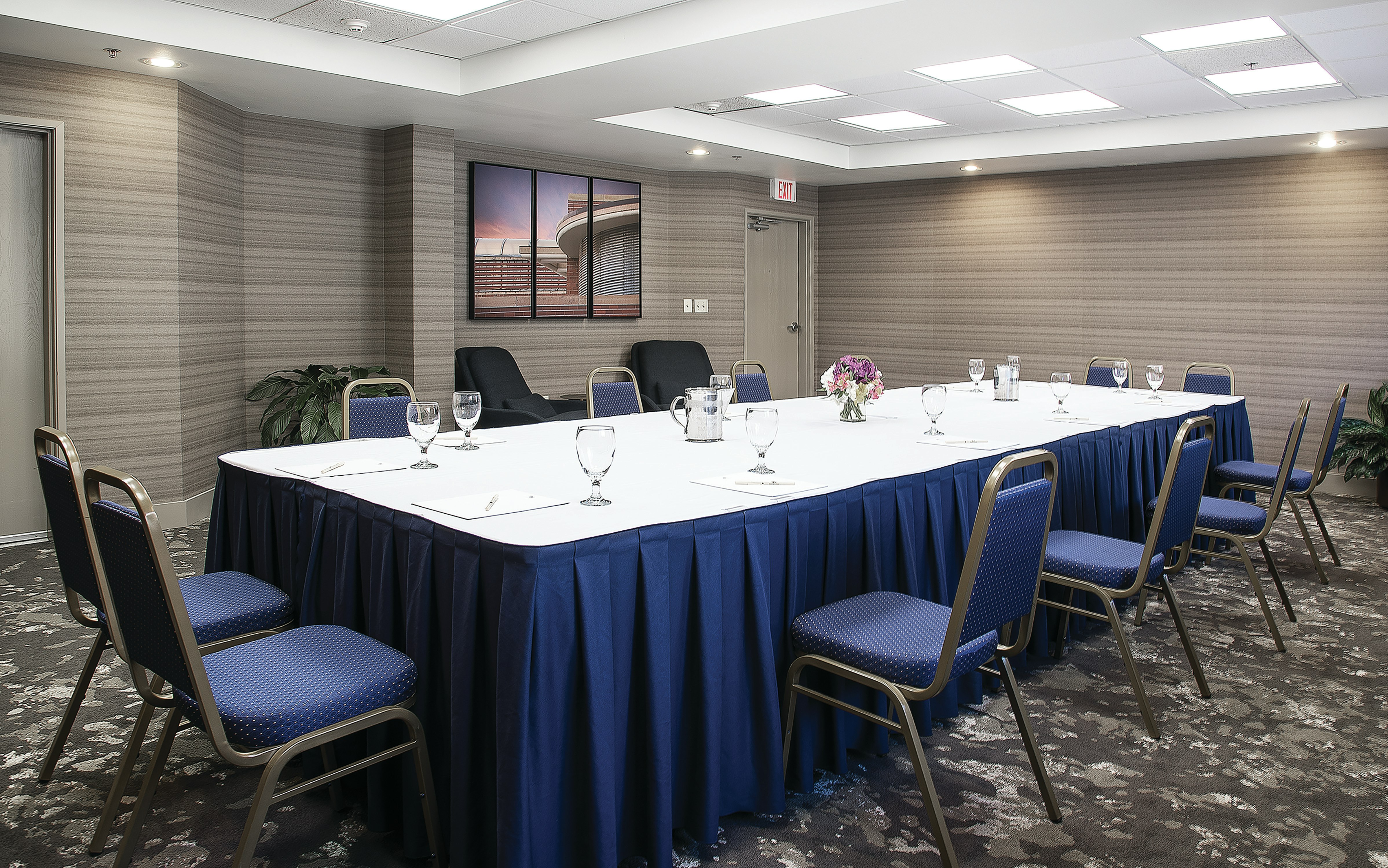 Doubletree by Hilton Hotel Racine Harbourwalk 72/79