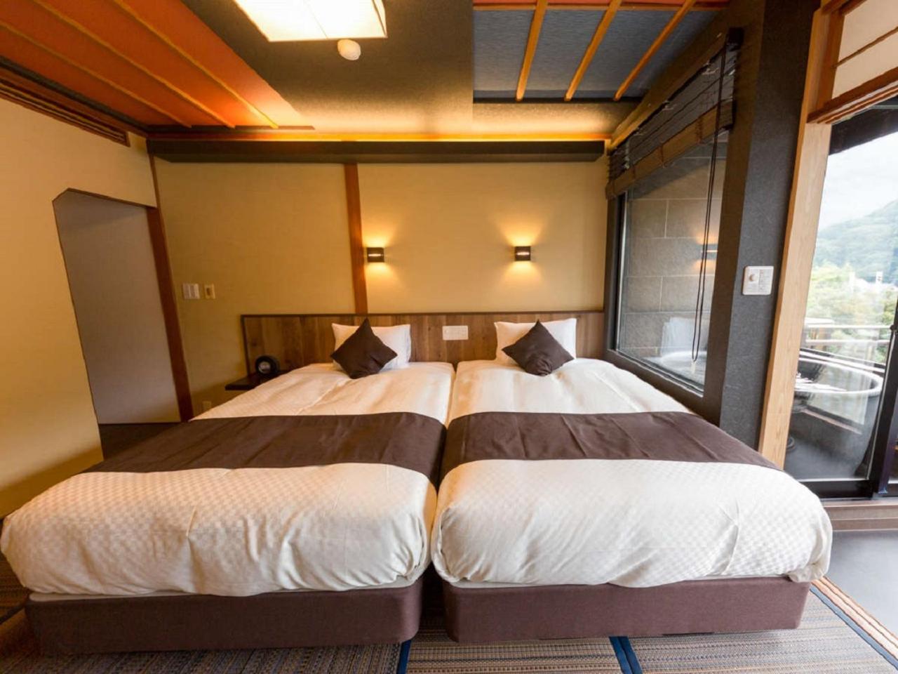 Japanese, Modern, Twin Beds, Outdoor Bath, Smoking