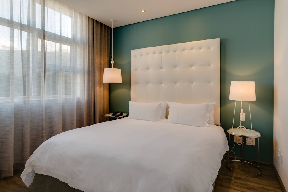 Protea Hotel by Marriott Cape Town Sea Point 17/38
