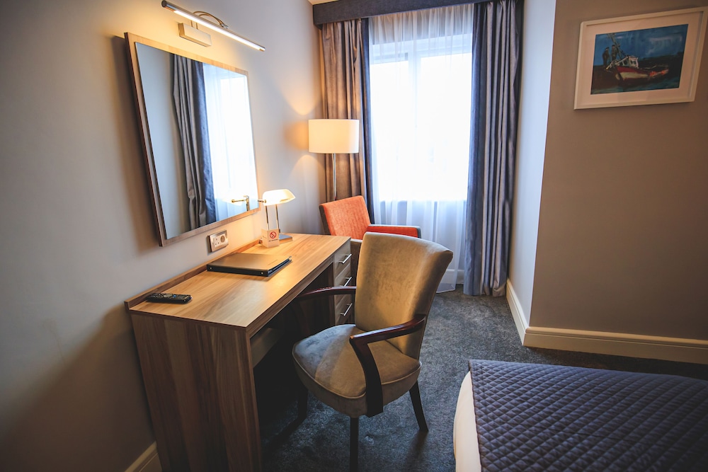 WESTLODGE HOTEL 19/34