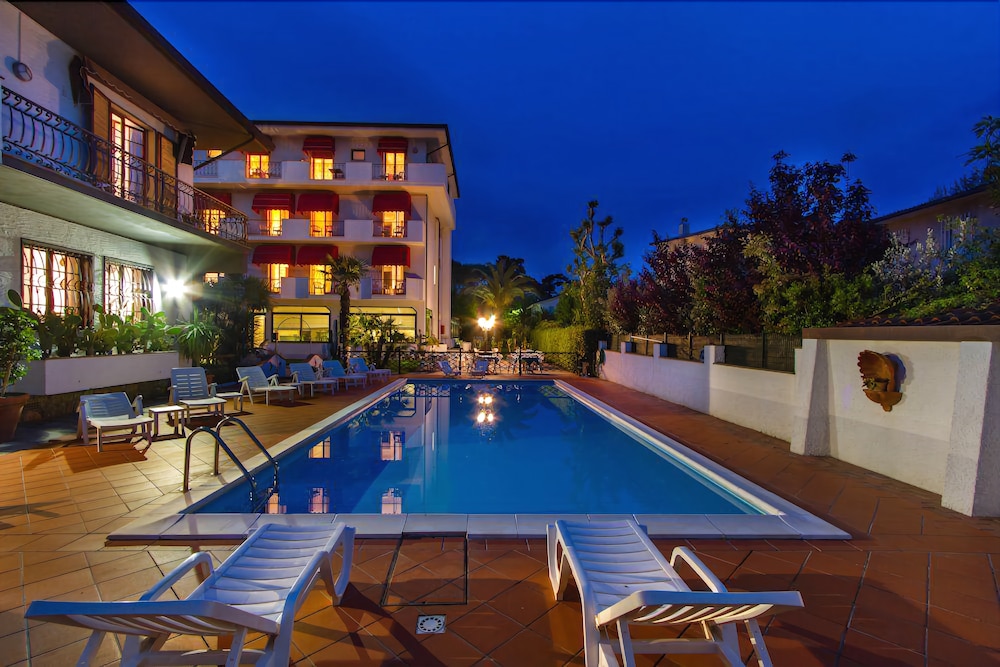 Hotel Tarabella 23/27