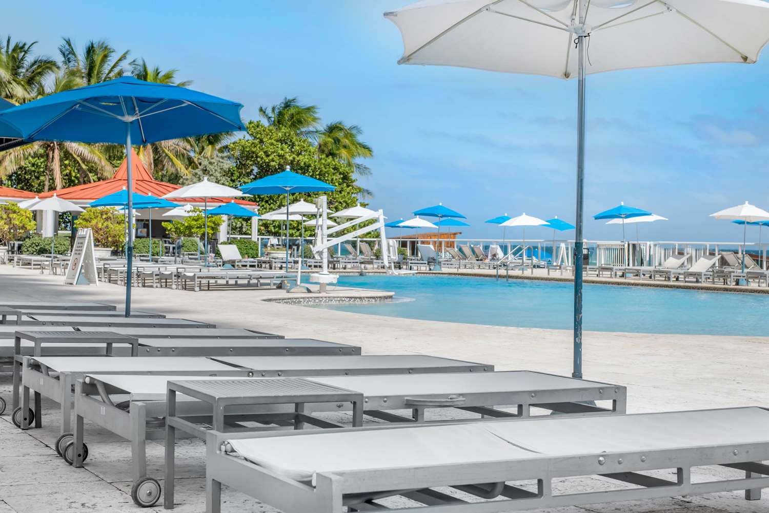 Ramada Plaza by Wyndham Marco Polo Beach Resort 56/67