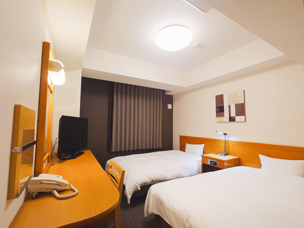 Hotel Route-Inn Omaezaki 15/60