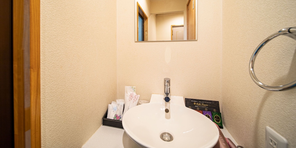 Hotel Rakuseki Honkan 26/27