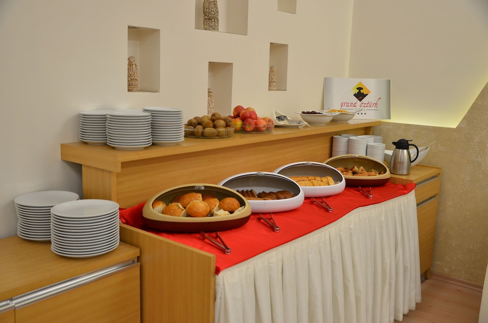 Grand Ozturk Hotel 39/43
