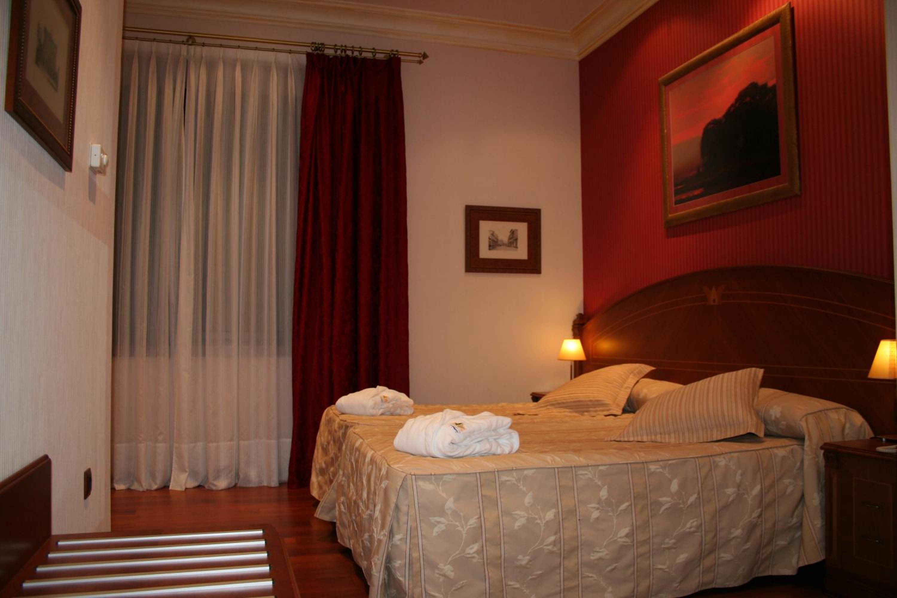 غرفة بسريرين منفصلين لذوي الإعاقة، Hotel Palacio De La Magdalena 2/10