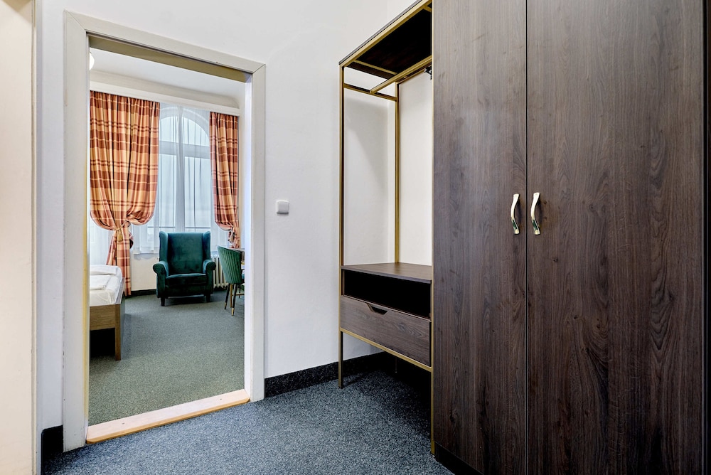 Hotel Maxim 39/39