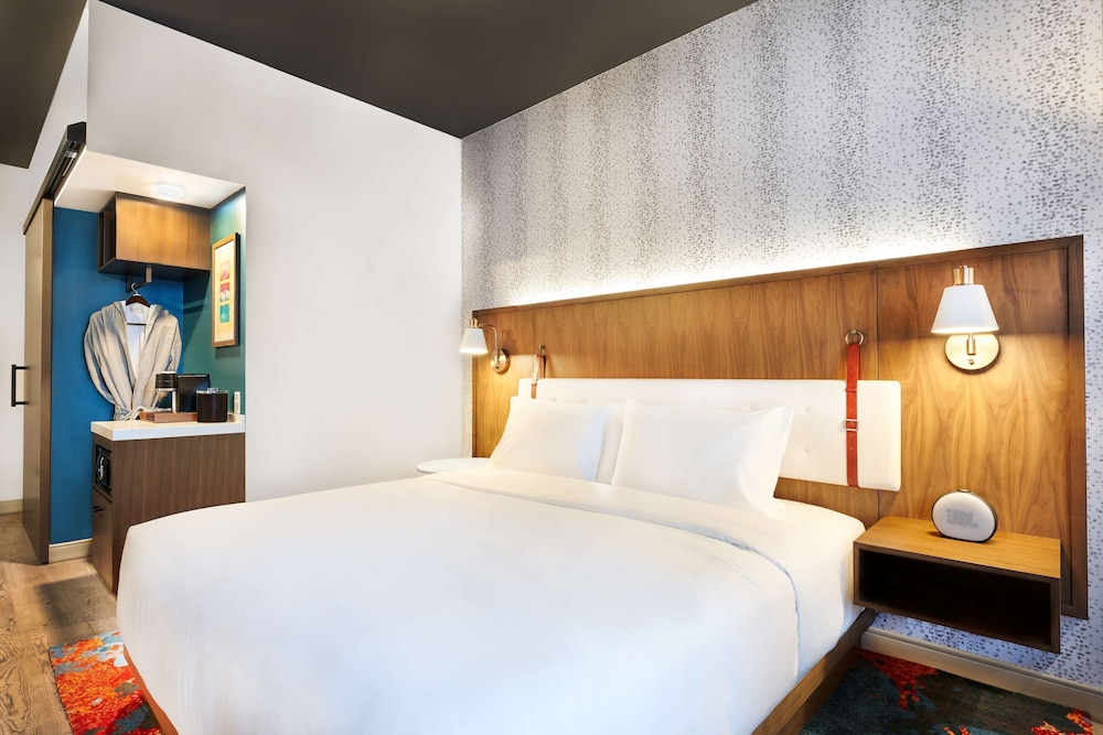 Hyatt Centric Downtown Denver 11/50
