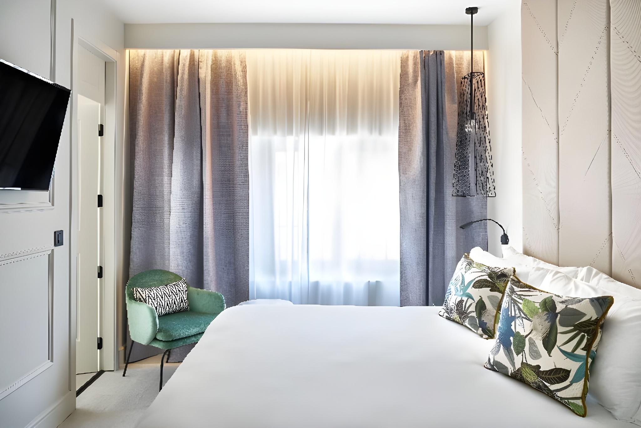 Essence, 2 Double Beds
